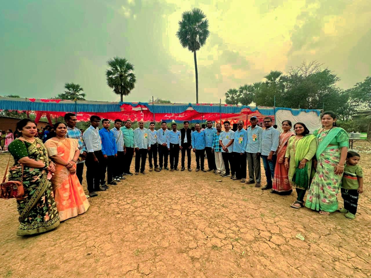 पिढ्यांना जोडणारा सोहळा; वधना येथे गुहे परिवाराचा भव्य कुळ मेळावा